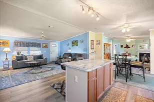 900 Flamingo Rd, Granbury, TX 76049 - Photo 10