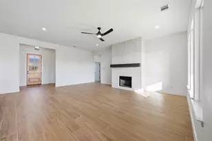 2008 Forest Bridge Dr, Azle, TX 76020 - Photo 10
