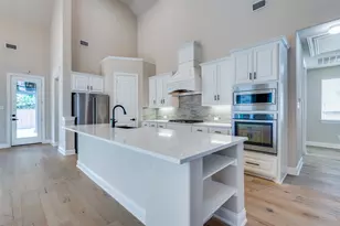 900 Southern Hills Way, Aubrey, TX 76227 - Photo 10