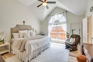 208 Touchdown Dr, Irving, TX 75063 - Photo 16