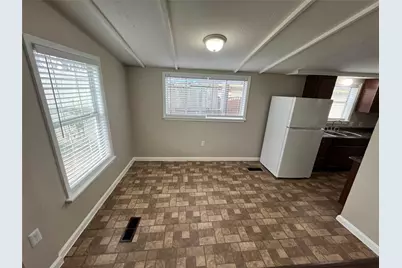 2442 SE 14th Street, Grand Prairie, TX 75051 - Photo 6