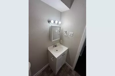 2442 SE 14th Street, Grand Prairie, TX 75051 - Photo 22