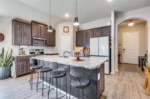 216 Magnolia Dr, Azle, TX 76020 - Photo 6