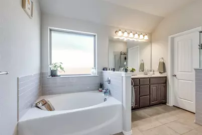 216 Magnolia Drive, Azle, TX 76020 - Photo 16