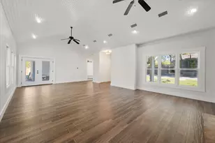 1100 Governors Dr, Corsicana, TX 75110 - Photo 8