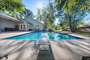1100 Governors Dr, Corsicana, TX 75110 - Photo 2