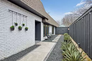 7205 Claybrook Dr, Dallas, TX 75231 - Photo 24