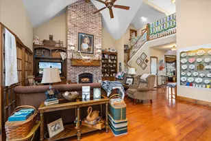 9001 Sawgrass Ct, Granbury, TX 76049 - Photo 12