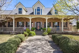 9001 Sawgrass Ct, Granbury, TX 76049 - Photo 2