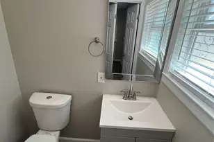 12508 Meadowcrest Ln, Balch Springs, TX 75180 - Photo 18