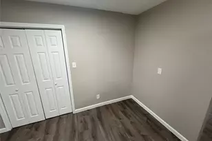 12508 Meadowcrest Ln, Balch Springs, TX 75180 - Photo 8