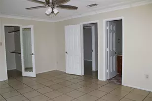 613 NW Renfro St, Burleson, TX 76028 - Photo 10