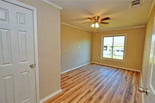 900 N Lamb St, Bowie, TX 76230 - Photo 14