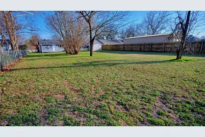 900 N Lamb Street, Bowie, TX 76230 - Photo 22