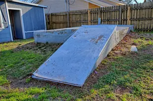 900 N Lamb St, Bowie, TX 76230 - Photo 20