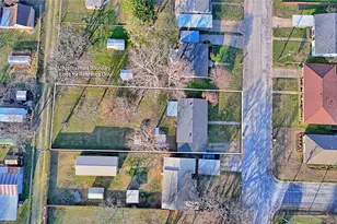900 N Lamb St, Bowie, TX 76230 - Photo 34