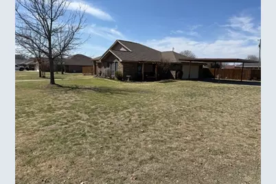 383 Cedar, Stephenville, TX 76401 - Photo 4