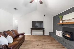 125 W Fifth St, Krum, TX 76249 - Photo 10