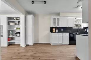 125 W Fifth St, Krum, TX 76249 - Photo 12