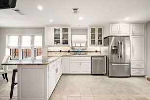 129 E Louella Dr, Hurst, TX 76054 - Photo 14