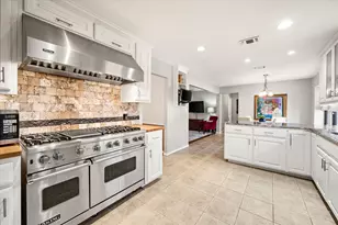 129 E Louella Dr, Hurst, TX 76054 - Photo 16