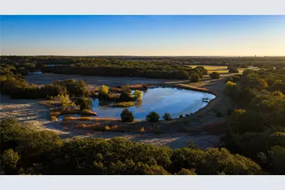 1210 County Road 232, Collinsville, TX 76233 - Photo 4