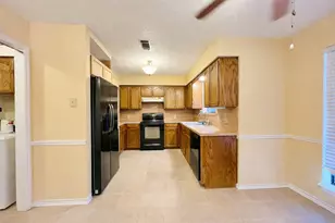6301 Hunters Glen Dr, Watauga, TX 76148 - Photo 6