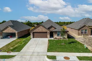 7502 Grant Ln, Greenville, TX 75402 - Photo 2