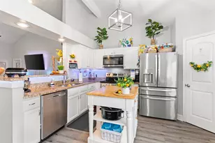 2337 Dalewood Ln, Bedford, TX 76022 - Photo 10