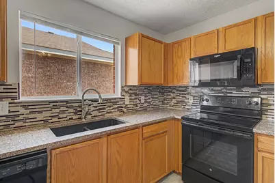 1421 Knottingham Drive, Little Elm, TX 75068 - Photo 8