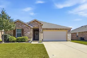 10008 Dolerite Dr, Fort Worth, TX 76131 - Photo 2