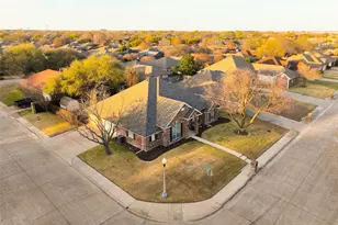 701 Queens Dr, Waxahachie, TX 75165 - Photo 36