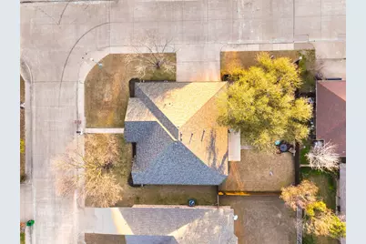 701 Queens Drive, Waxahachie, TX 75165 - Photo 32