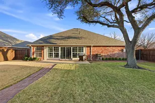 701 Queens Dr, Waxahachie, TX 75165 - Photo 28