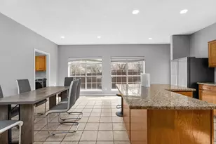 2422 Whispering Cove Cir, Garland, TX 75044 - Photo 8