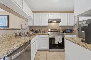 621 Carriagehouse Ln, Garland, TX 75040 - Photo 6