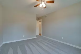 930 Briarwood Dr, Lewisville, TX 75067 - Photo 20