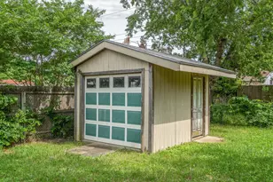 930 Briarwood Dr, Lewisville, TX 75067 - Photo 26