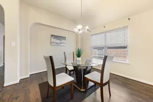 433 Castle St, DeSoto, TX 75115 - Photo 8