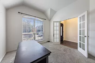 433 Castle St, DeSoto, TX 75115 - Photo 6