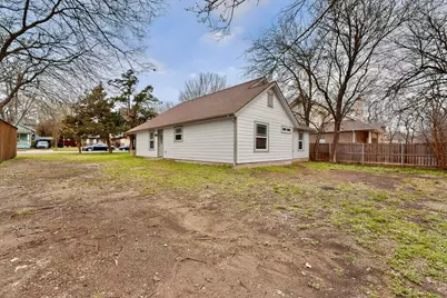 1306 Oak Street, McKinney, TX 75069 - Photo 38