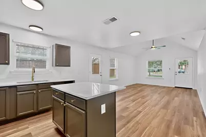 1306 Oak Street, McKinney, TX 75069 - Photo 6