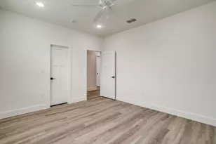 100 Cardinal Woods Ct, Granbury, TX 76049 - Photo 28