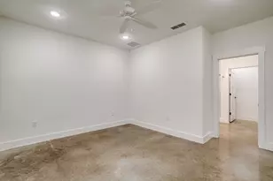 100 Cardinal Woods Ct, Granbury, TX 76049 - Photo 18