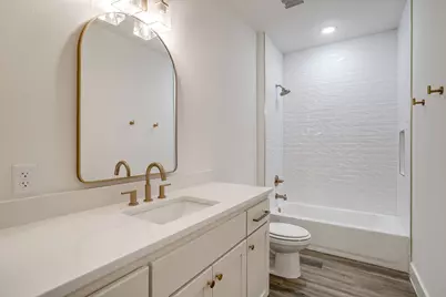 100 Cardinal Woods Court, Granbury, TX 76049 - Photo 26