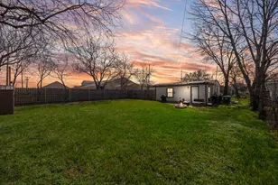 2345 Brothers St, Fort Worth, TX 76106 - Photo 24