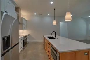 102 Cardinal Woods Ct, Granbury, TX 76049 - Photo 6