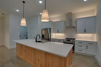 102 Cardinal Woods Court, Granbury, TX 76049 - Photo 4