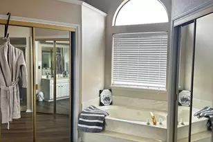 1307 Ponderosa Pine Ln, Carrollton, TX 75007 - Photo 4