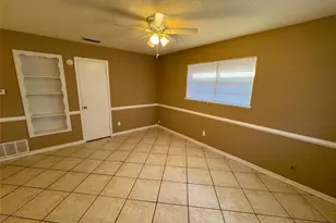1526 W Elm St, Denison, TX 75020 - Photo 6